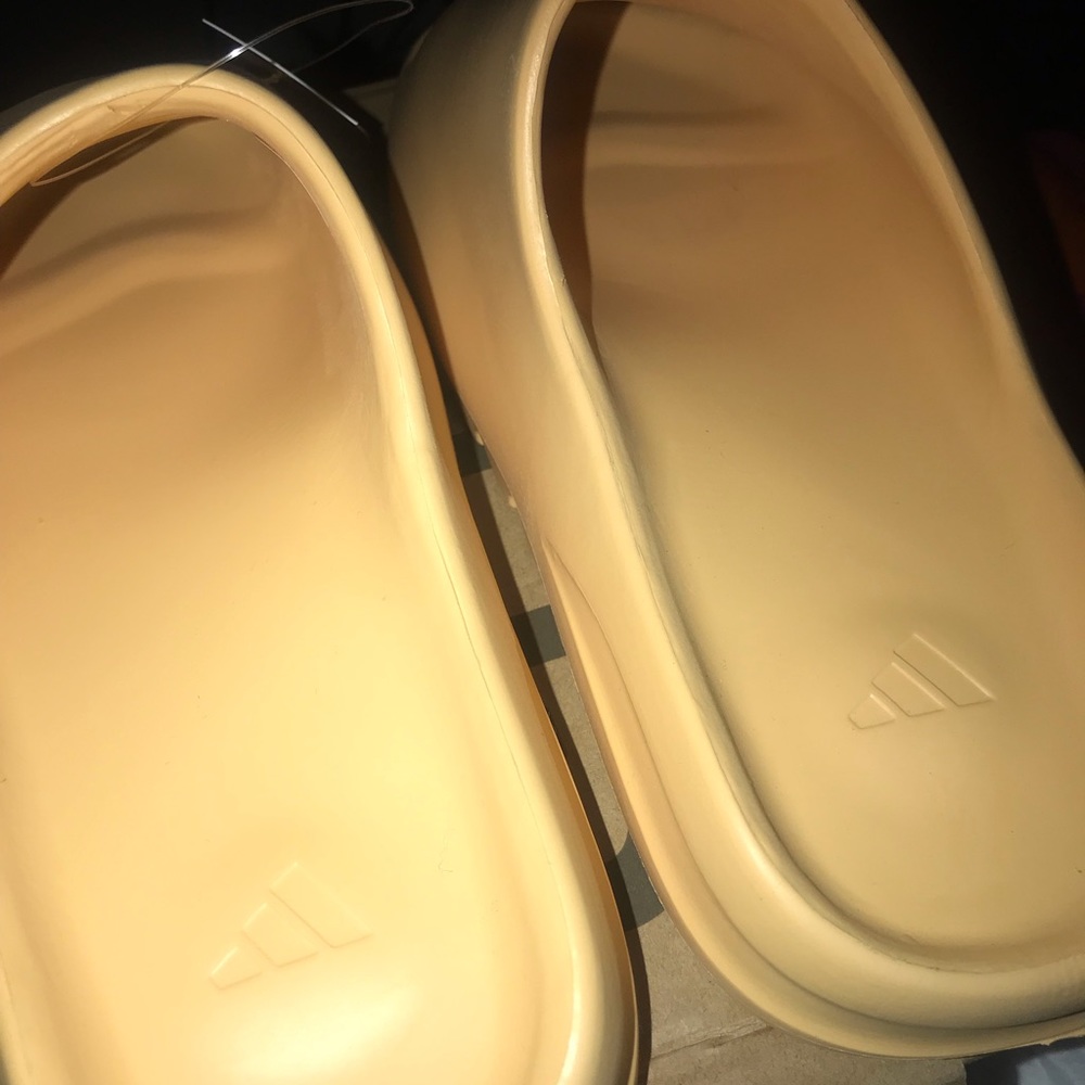 Yezzy Slides - Picture 6 of 7